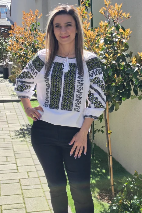 Ie Traditionala Adnana