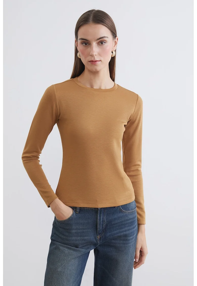 Bluza slim-fit cu model uni si decolteu la baza gatului, Caramel