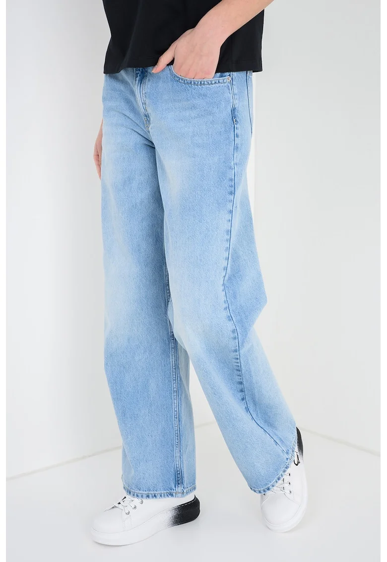 Blugi relaxed fit cu talie medie, Albastru deschis