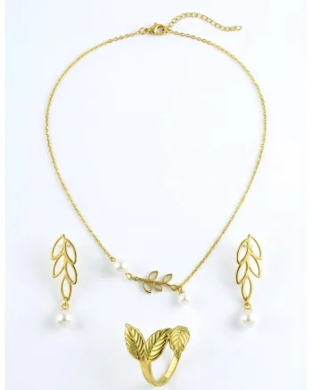 Set placat cu aur de 18K si decorat cu perle, Alb/Auriu