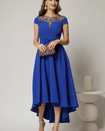 Rochie DY Fashion asimetrica albastra cu funda in talie si aplicatii la decolteu