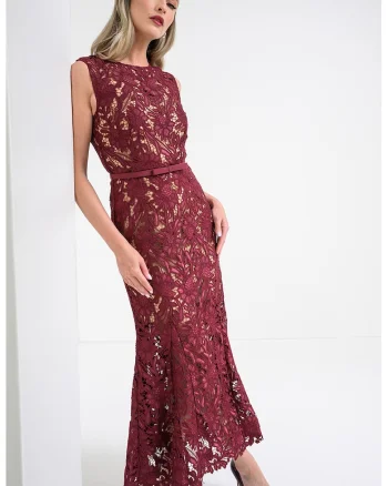 Rochie evazata de dantela, Visiniu