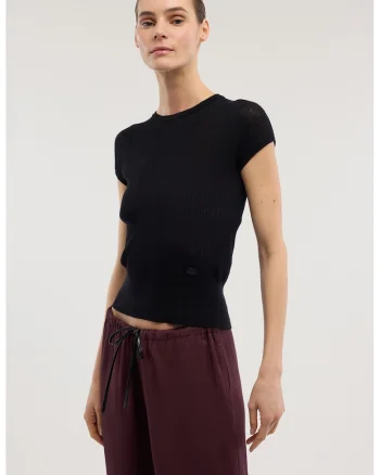 Pulover cu maneci scurte, Negru