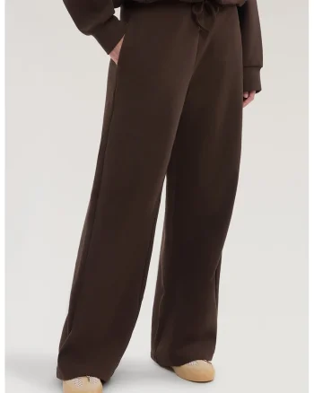 Pantaloni de trening cu croiala ampla si logo discret, Maro inchis