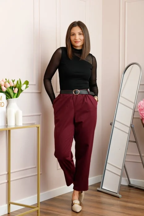 Pantaloni plus size grena cu talie elastica si curea reglabila Lillian