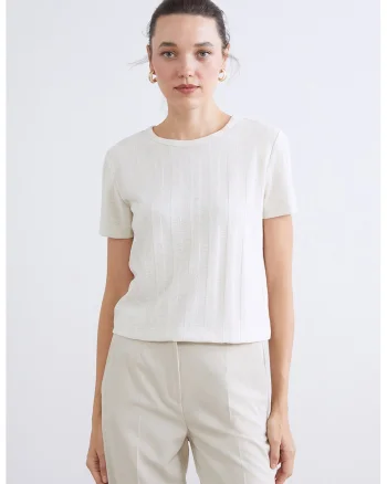 Tricou din tricot cu decolteu la baza gatului, Alb