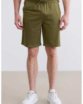 Pantaloni scurti de trening, Verde masliniu