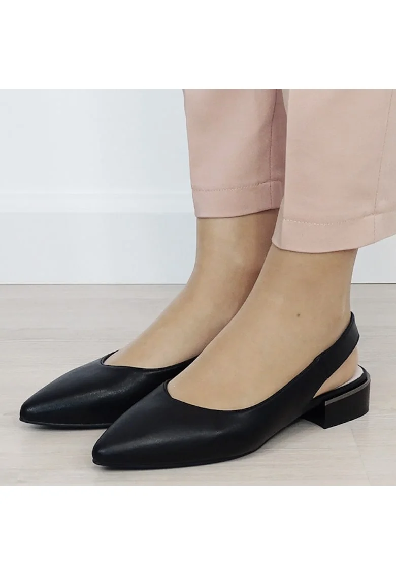 Pantofi negri decupati din piele naturala B-BY6943-1 03 12284, Negru