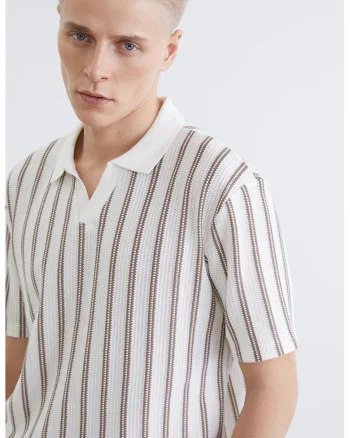 Tricou tricotat cu decolteu en-coeur, Bej