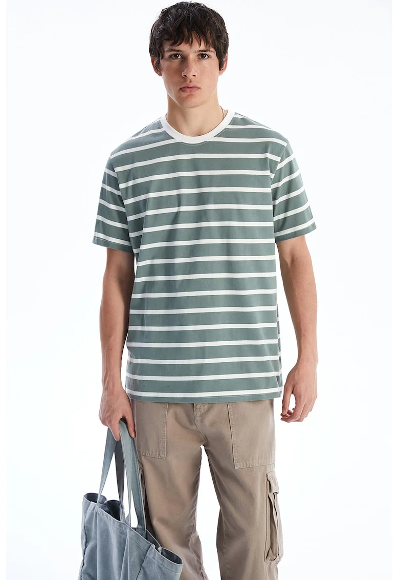 Tricou cu decolteu la baza gatului si model in dungi, Alb/Verde englez
