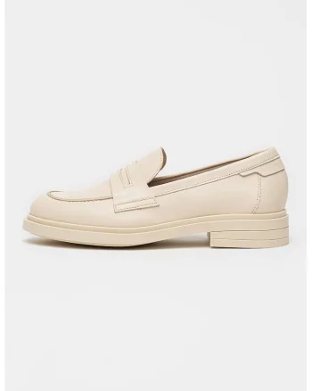 Pantofi loafer de piele cu varf rotund Paula, Bej deschis