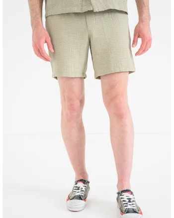 Pantaloni scurti cu talie ajustabila si model uni, Verde pal