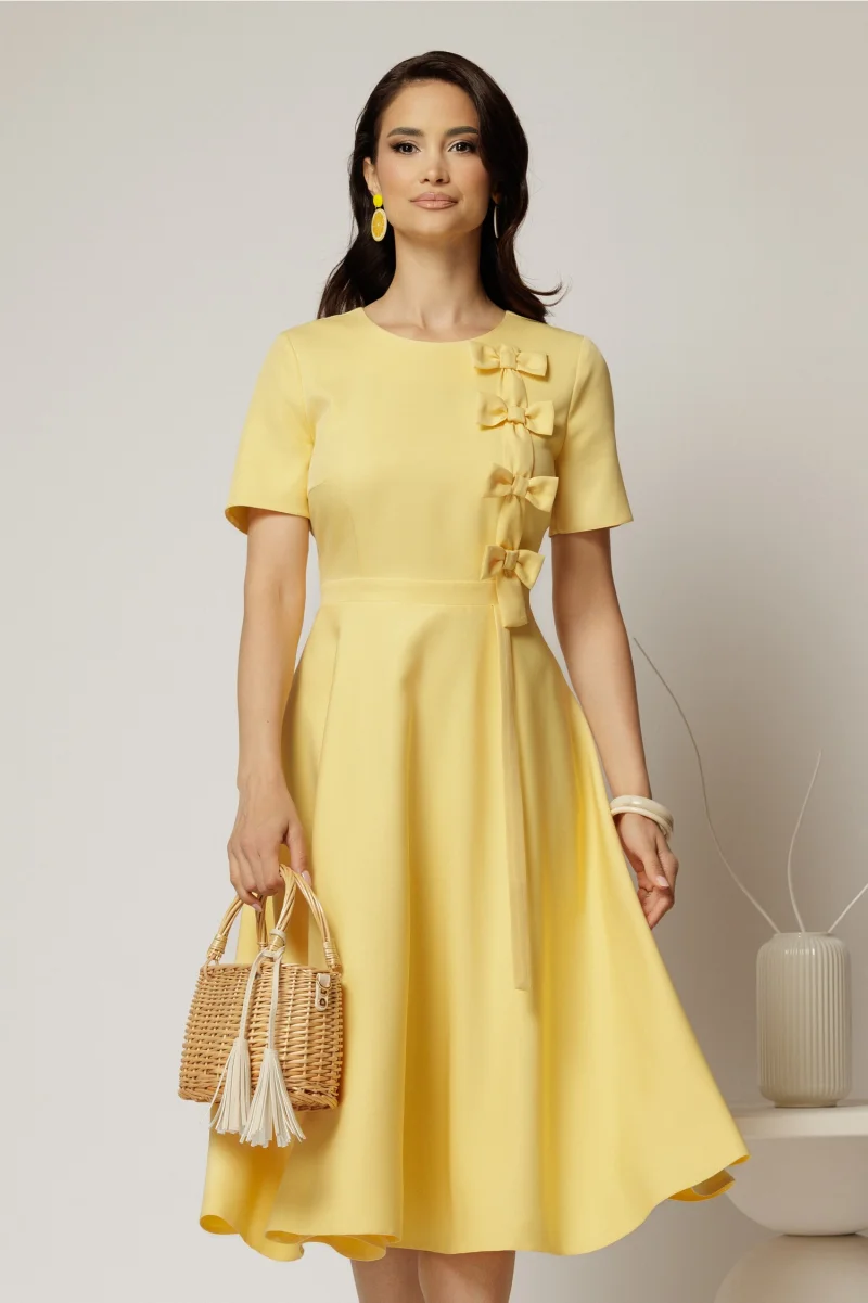 Rochie DY Fashion galbena cu funde pe bust si maneci scurte