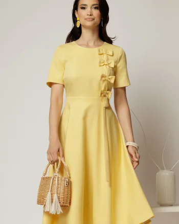 Rochie DY Fashion galbena cu funde pe bust si maneci scurte