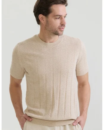 Tricou tricotat cu decolteu la baza gatului, Bej