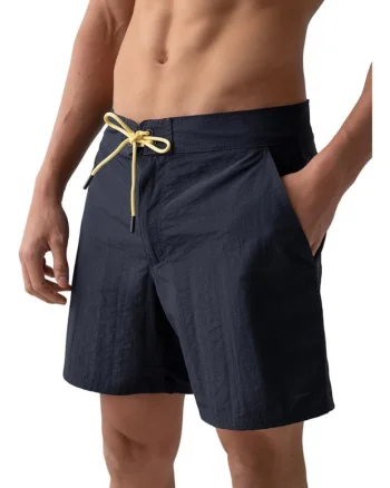 Costum de baie  negru, talie elastica, doua buzunare laterale, 100% poliester
