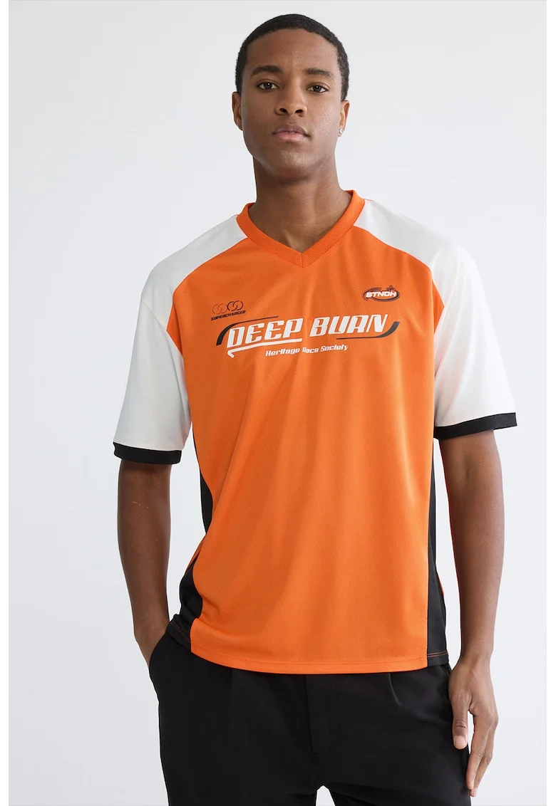 Tricou cu imprimeu si decolteu in V, Alb/Negru/Portocaliu mandarina