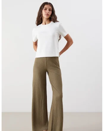 Pantaloni texturati cu croiala ampla, Kaki