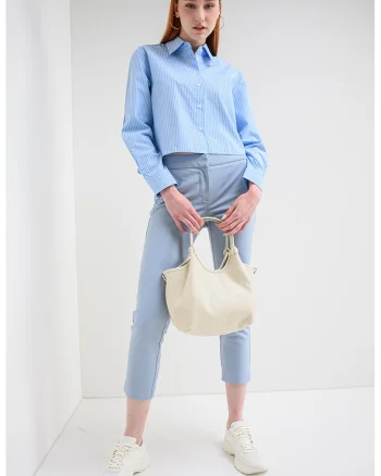 Camasa crop cu model in dungi Norlina, Alb/Albastru pastel