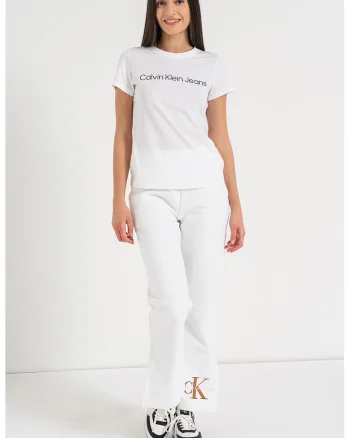 Tricou slim fit cu decolteu la baza gatului, Alb