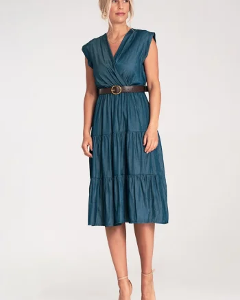 Rochie din denim  albastru, curea decorativa si volane, croiala evazata,