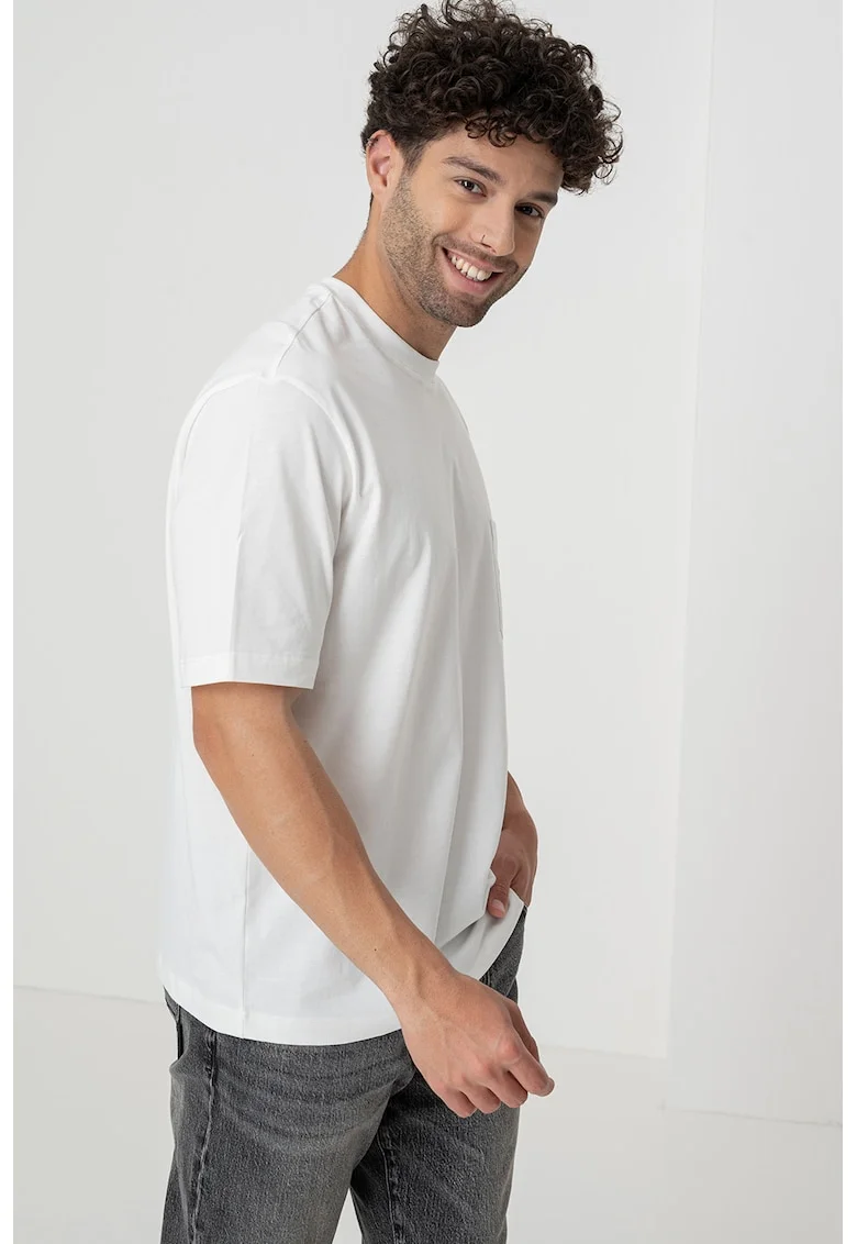 Tricou cu decolteu la baza gatului si buzunar pe piept, Maro taupe/Alb murdar