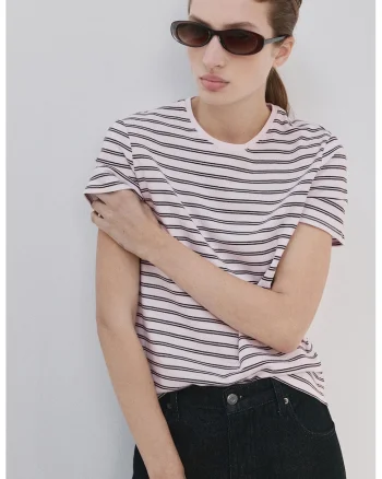Tricou cu decolteu la baza gatului si dungi, Maro inchis/Roz pastel