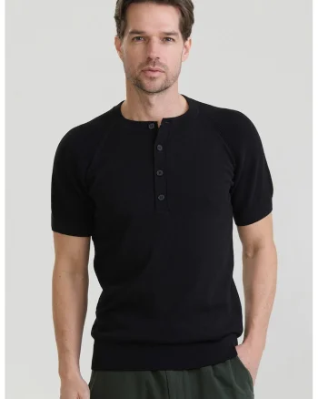 Tricou slim-fit cu guler henley, Negru