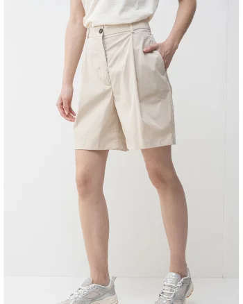 Pantaloni scurti cu pliuri, Bej deschis