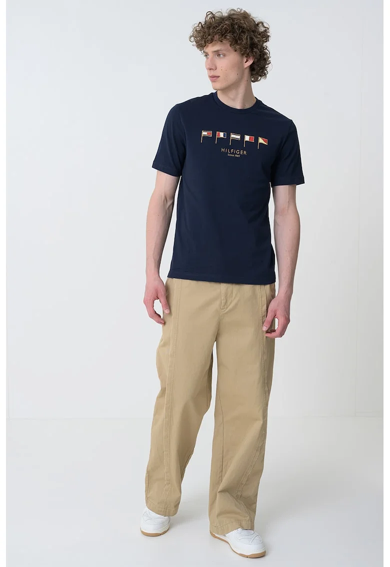 Tricou cu decolteu la baza gatului si detalii brodate, Bleumarin