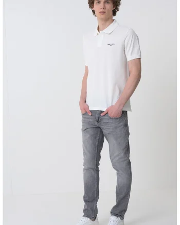 Tricou polo cu logo discret