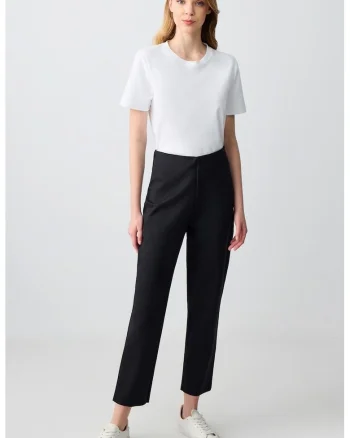 Pantaloni crop conici, Negru