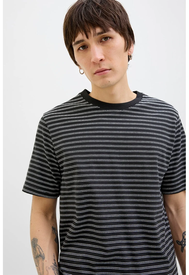 Tricou cu model in dungi si decolteu la baza gatului, Negru/Gri