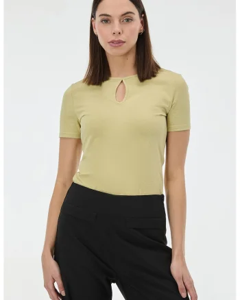Tricou cu decupaj lacrima, Galben mustar