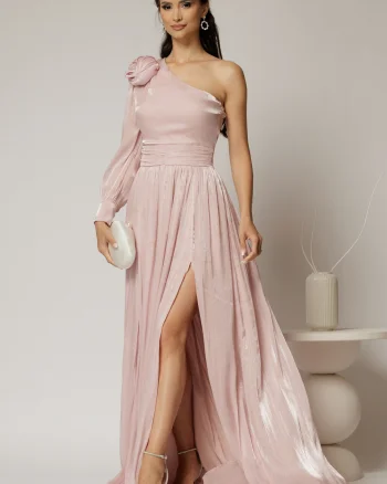 Rochie DY Fashion roz pe un umar cu detaliu floral amplu din voal peliculizat