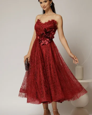 Rochie midi bordo de ocazie din dantela cu brose detasabile in talie