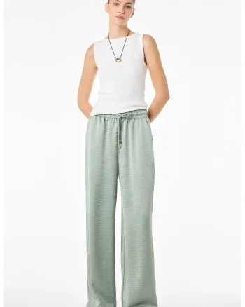 Pantaloni ampli, Verde pal