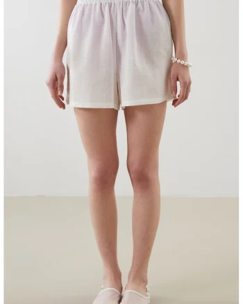 Pantaloni scurti cu talie elastica si talie inalta, Alb