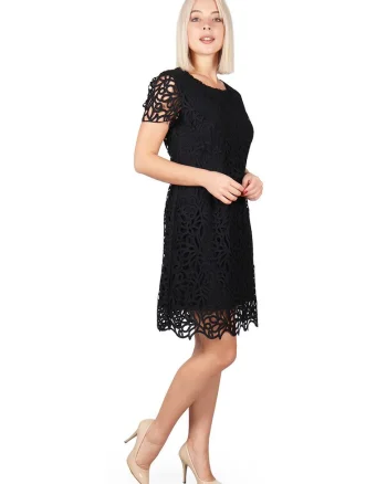 Rochie cu broderie