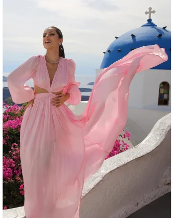 Rochie maxi evazata cu slit pe picior si maneci ample, Roz