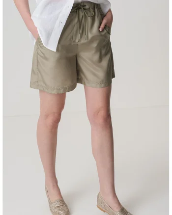 Pantaloni scurti din matase cu talie inalta si snur, Verde deschis
