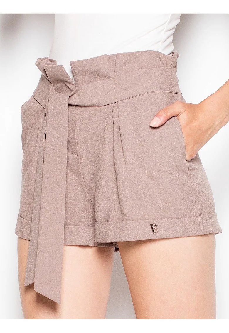Pantaloni scurti dama  bej, talie cu centura, buzunare laterale, poliester,