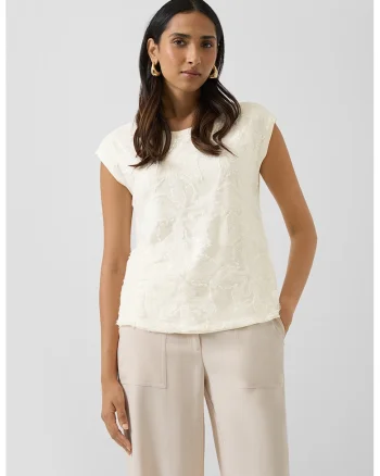 Tricou cu broderie