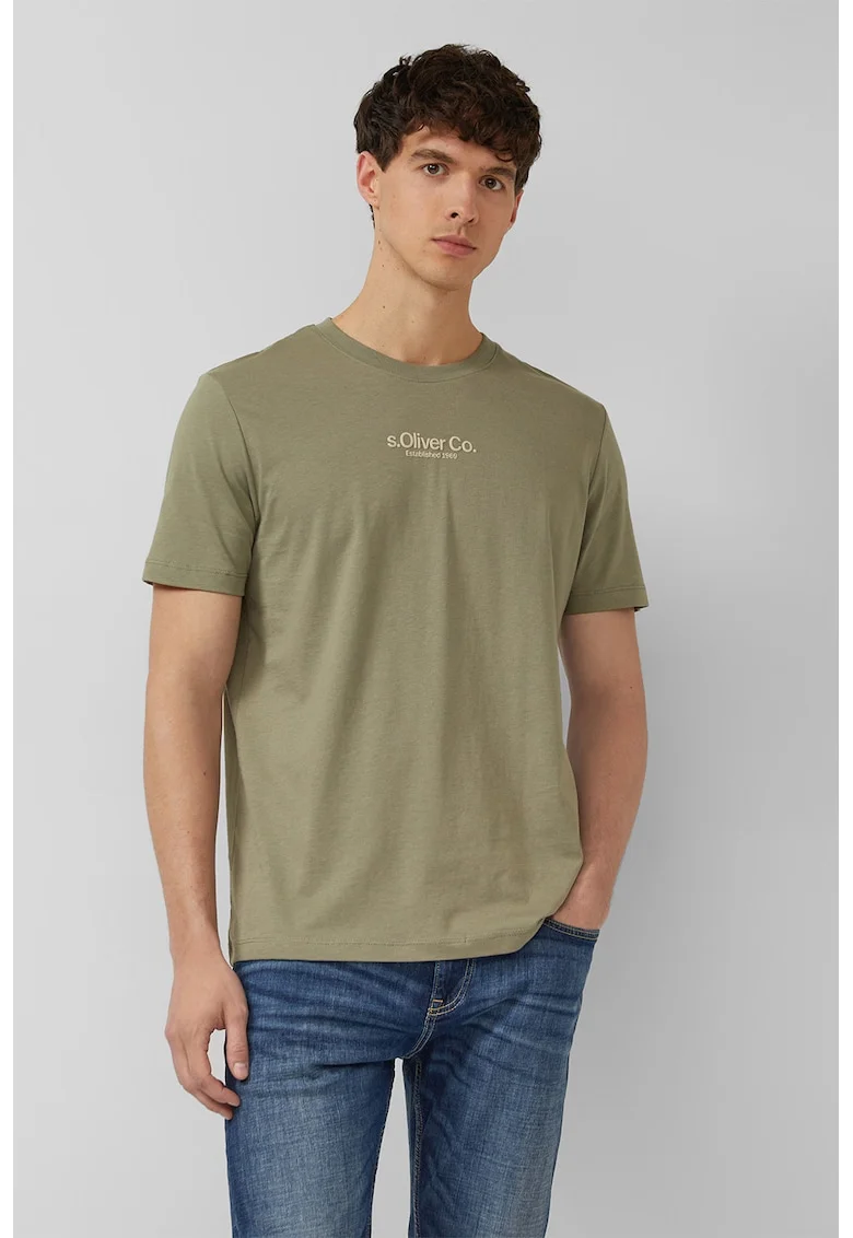 Tricou cu decolteu la baza gatului si logo