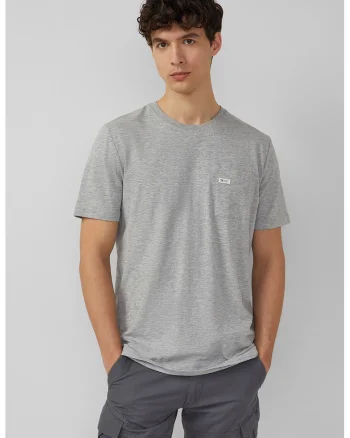 Tricou lejer cu buzunar pe piept