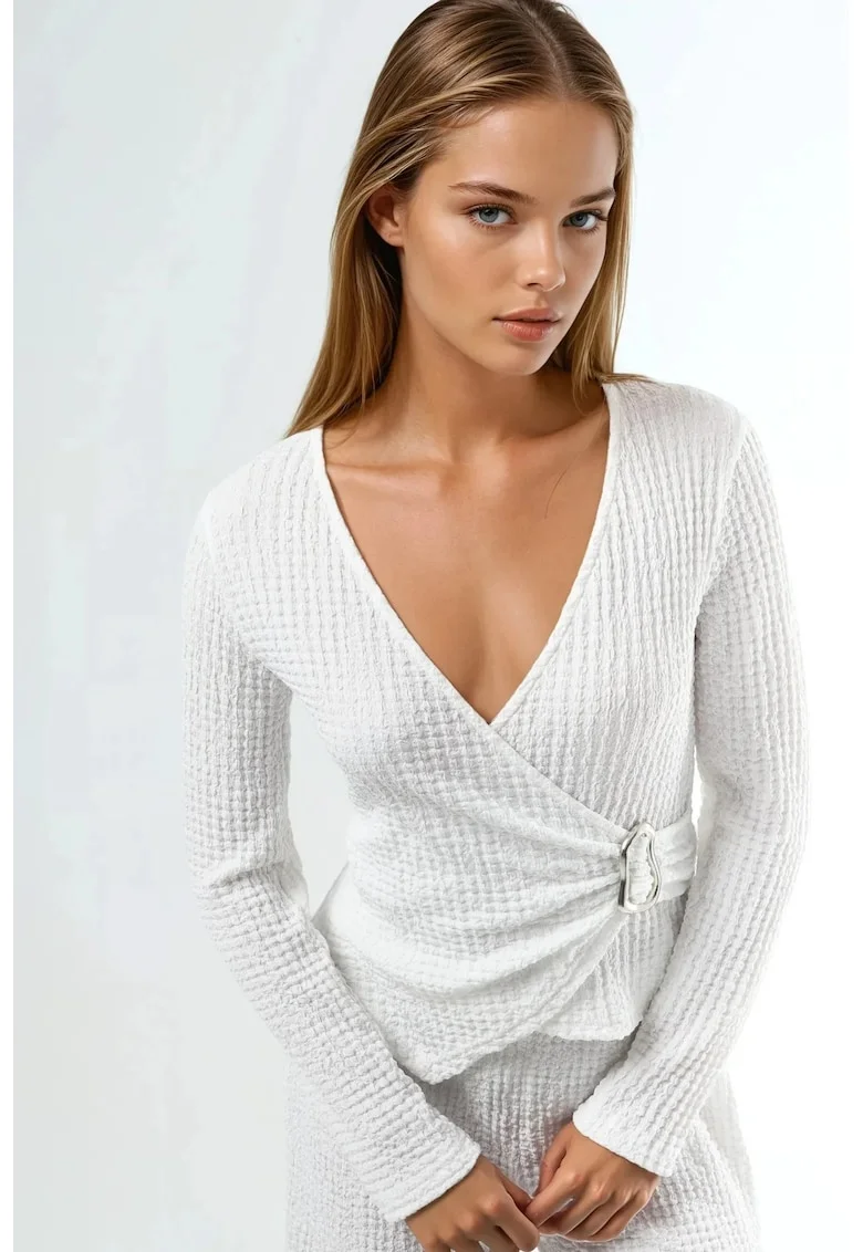 Bluza dama,  texturata, decolteu in V, alb, poliester