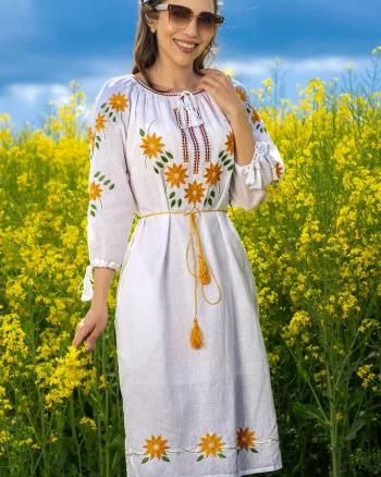 Rochie traditionala alba Alessia din bumbac cu broderie florala