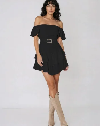 Rochie scurta din vascoza si in cu volane si curea asortata Samba, Negru