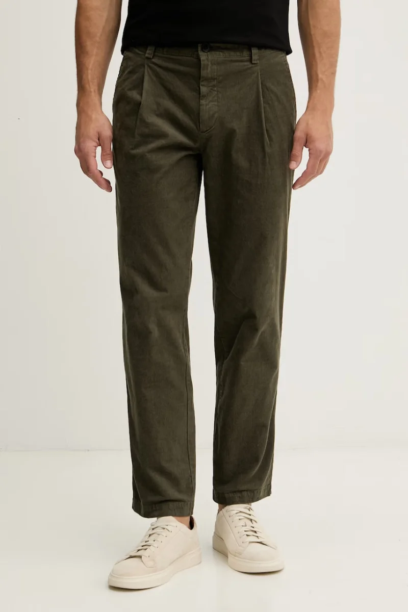 BOSS Orange pantaloni pentru bărbați din catifea reiată Chino_Pleated_3