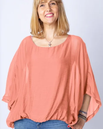 Bluza roz piersica din matase si vascoza cu maneca fluture